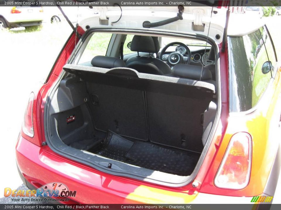 2005 Mini Cooper S Hardtop Chili Red / Black/Panther Black Photo #20