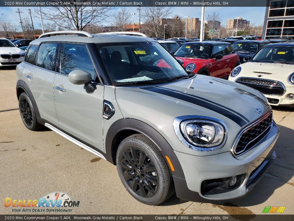 Front 3/4 View of 2020 Mini Countryman Cooper S All4 Photo #1