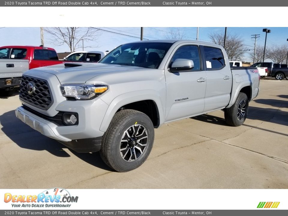 Front 3/4 View of 2020 Toyota Tacoma TRD Off Road Double Cab 4x4 Photo #1