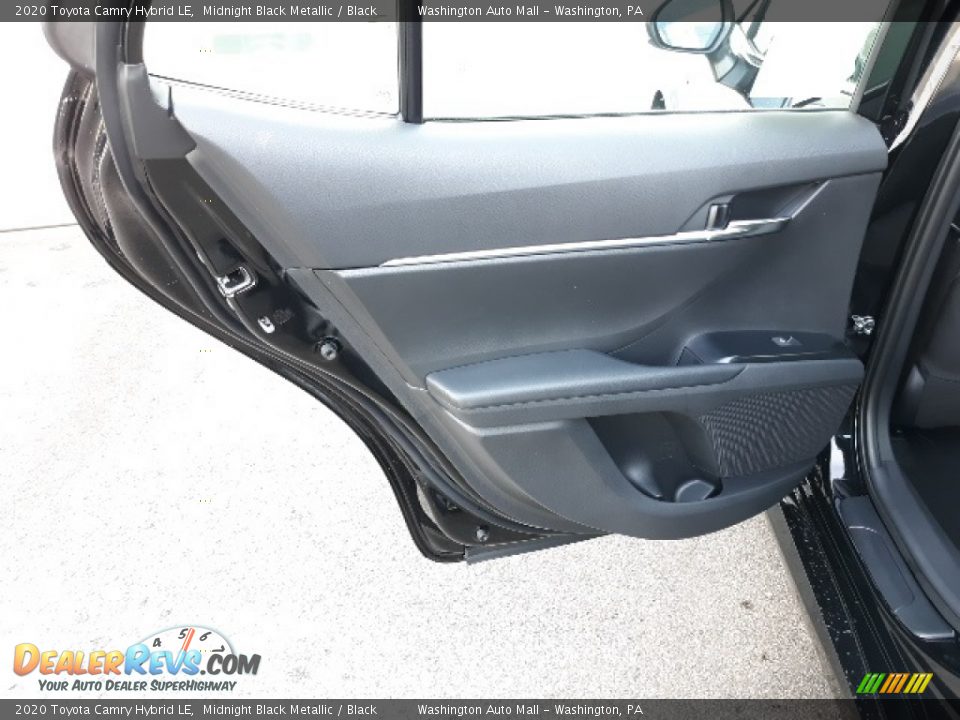 2020 Toyota Camry Hybrid LE Midnight Black Metallic / Black Photo #24