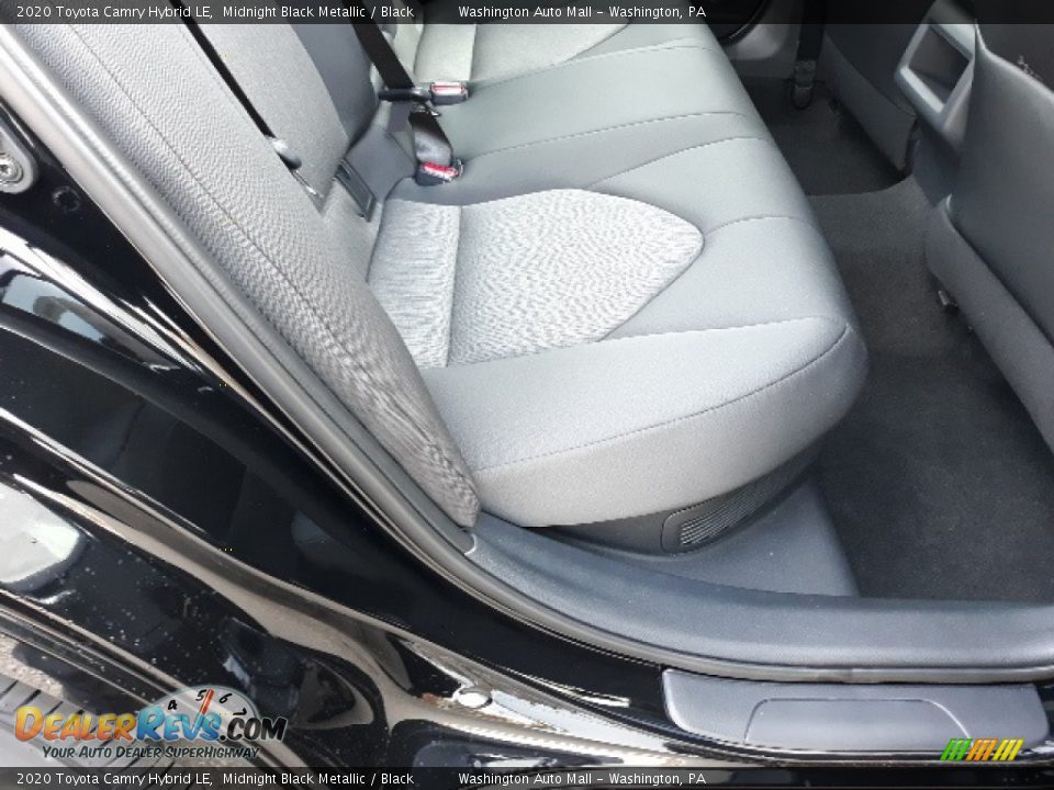 2020 Toyota Camry Hybrid LE Midnight Black Metallic / Black Photo #28