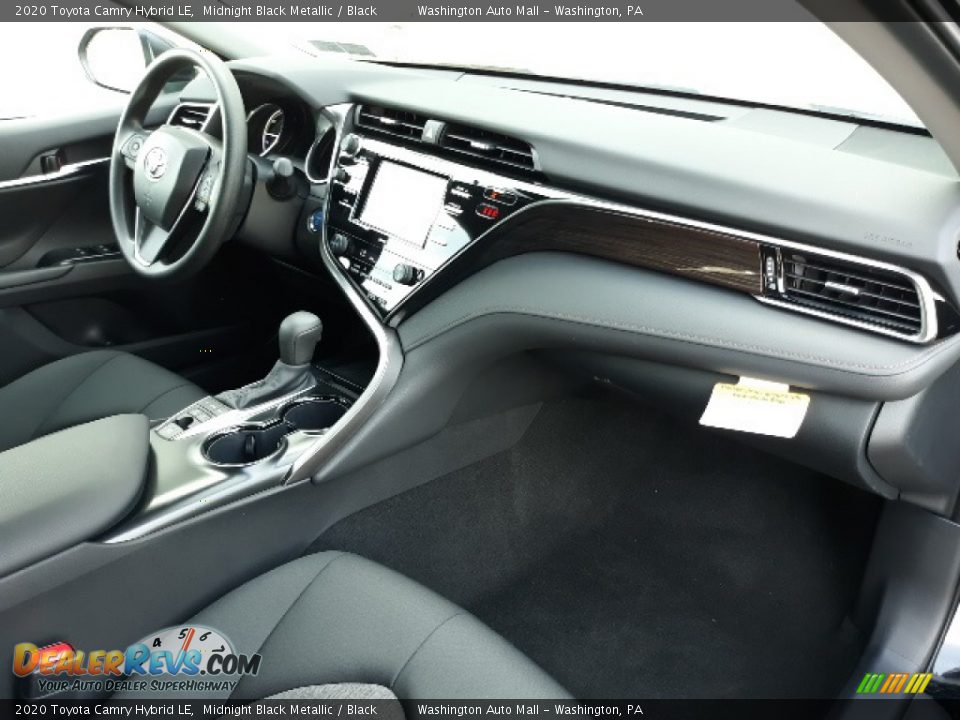 2020 Toyota Camry Hybrid LE Midnight Black Metallic / Black Photo #30