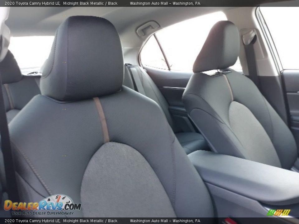 2020 Toyota Camry Hybrid LE Midnight Black Metallic / Black Photo #32