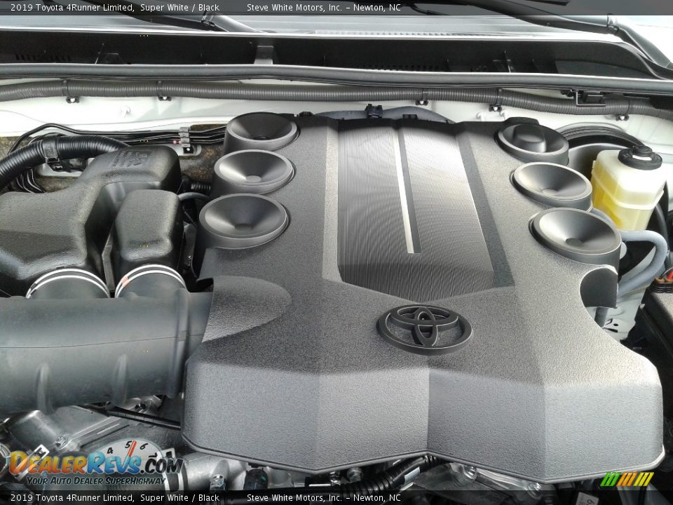 2019 Toyota 4Runner Limited Super White / Black Photo #10