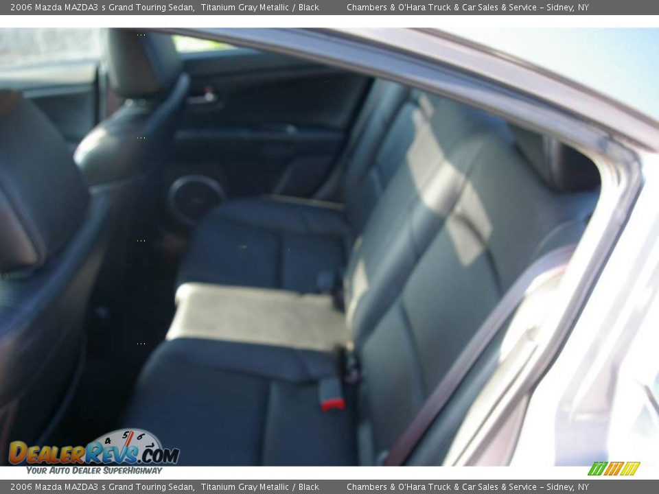 2006 Mazda MAZDA3 s Grand Touring Sedan Titanium Gray Metallic / Black Photo #11