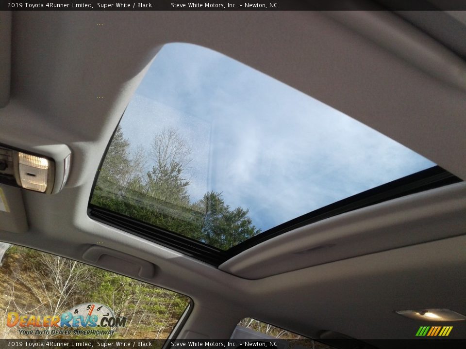 2019 Toyota 4Runner Limited Super White / Black Photo #30