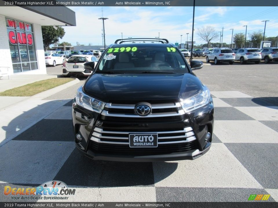 2019 Toyota Highlander XLE Midnight Black Metallic / Ash Photo #2