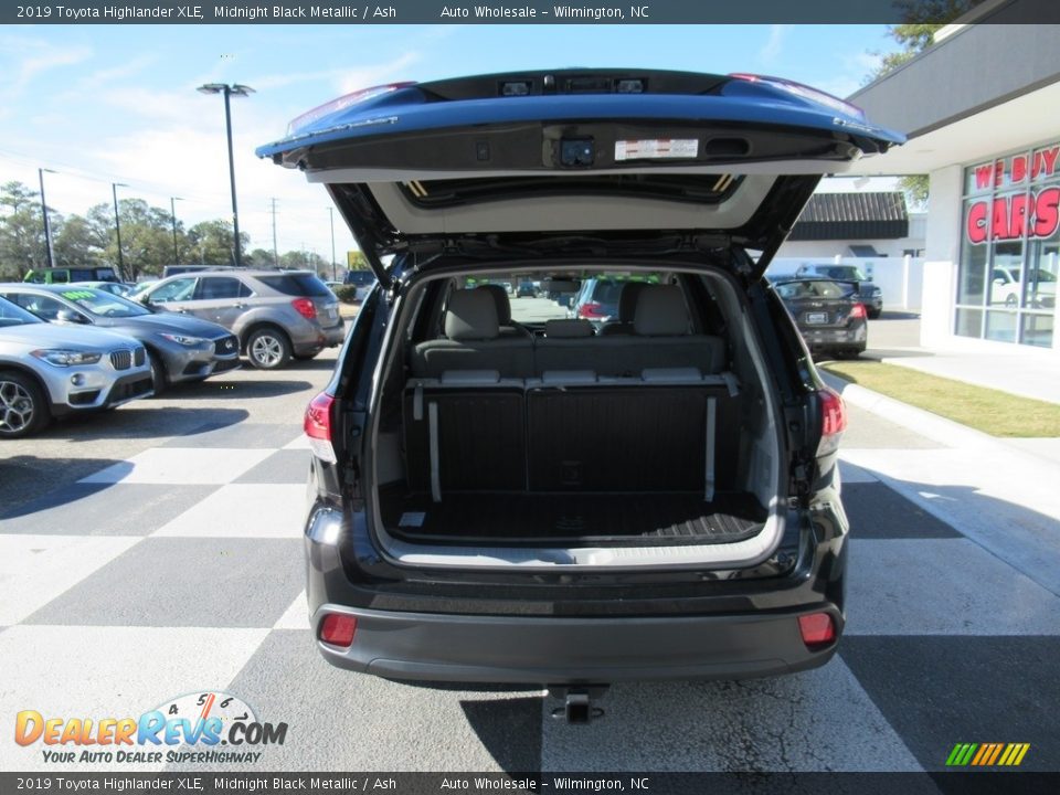 2019 Toyota Highlander XLE Midnight Black Metallic / Ash Photo #5