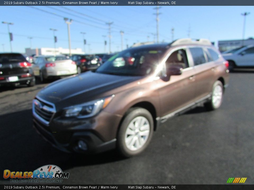 2019 Subaru Outback 2.5i Premium Cinnamon Brown Pearl / Warm Ivory Photo #2