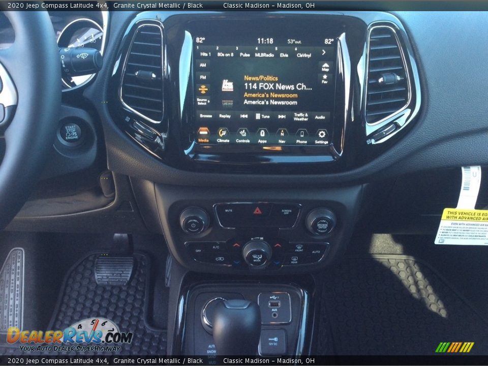 2020 Jeep Compass Latitude 4x4 Granite Crystal Metallic / Black Photo #13