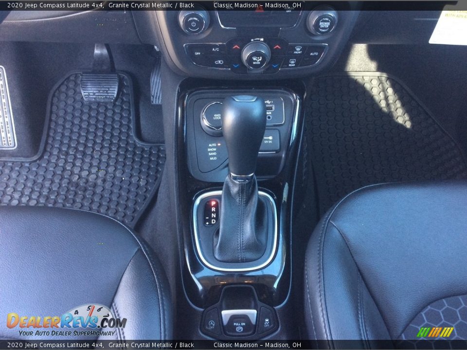 2020 Jeep Compass Latitude 4x4 Granite Crystal Metallic / Black Photo #17