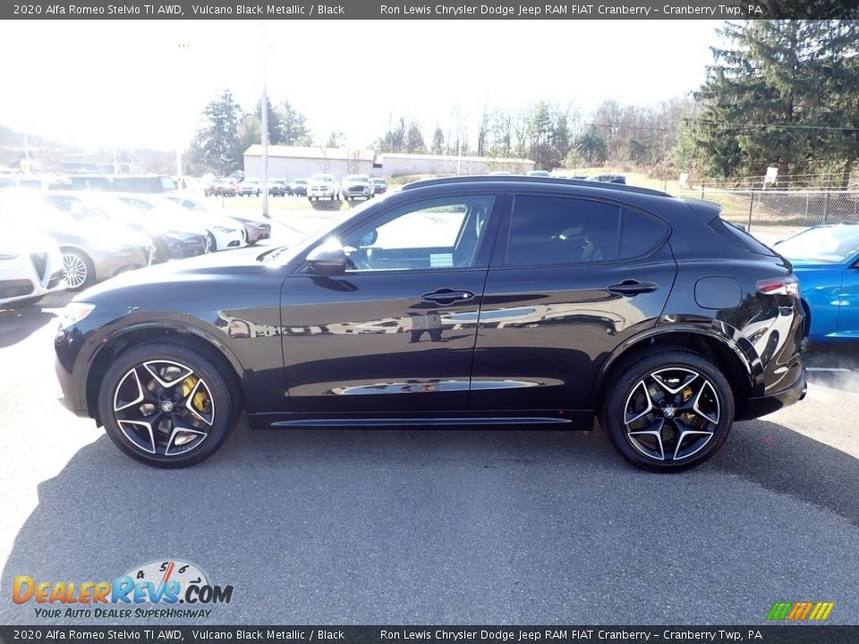 2020 Alfa Romeo Stelvio TI AWD Vulcano Black Metallic / Black Photo #3