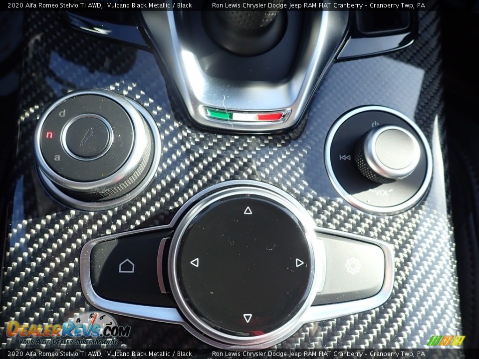 2020 Alfa Romeo Stelvio TI AWD Vulcano Black Metallic / Black Photo #24