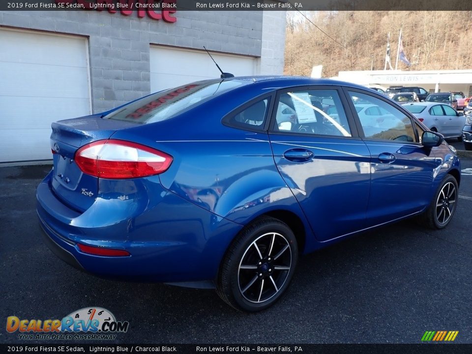 2019 Ford Fiesta SE Sedan Lightning Blue / Charcoal Black Photo #2