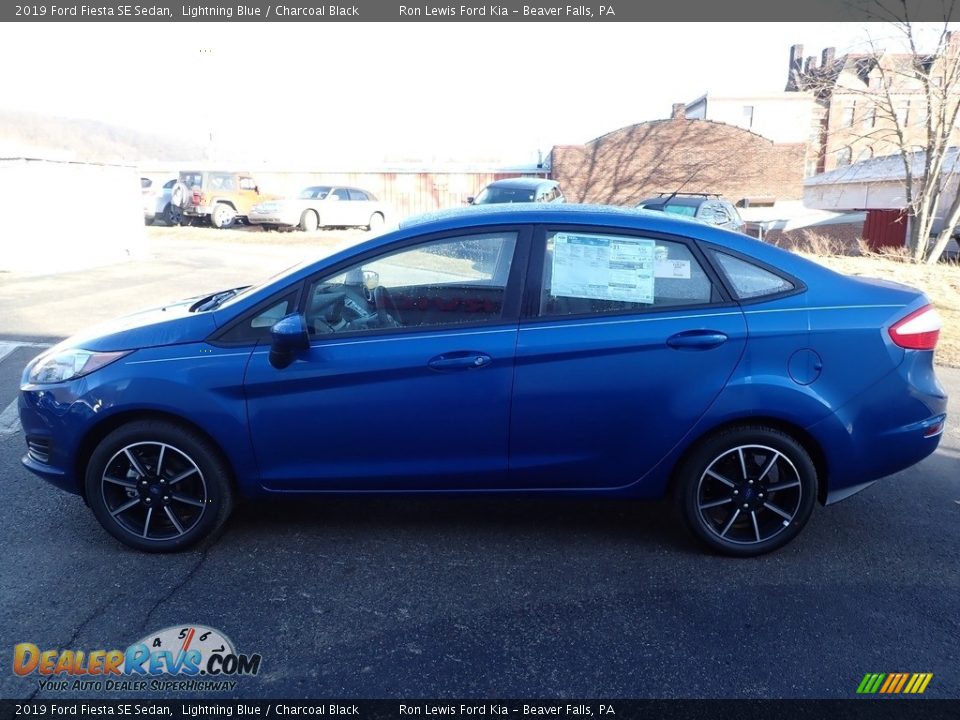 2019 Ford Fiesta SE Sedan Lightning Blue / Charcoal Black Photo #6