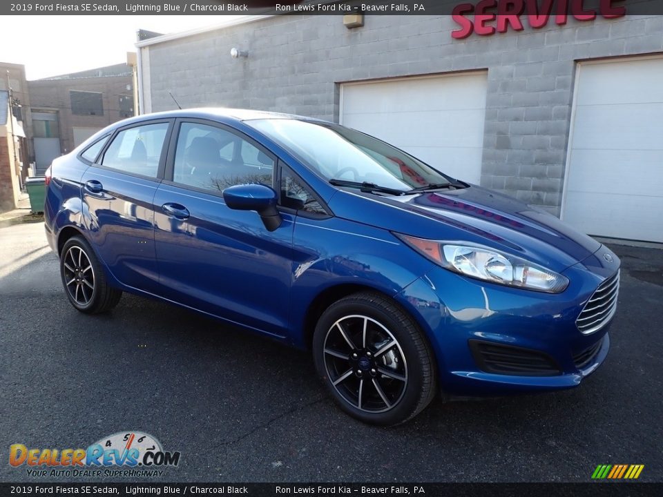 2019 Ford Fiesta SE Sedan Lightning Blue / Charcoal Black Photo #9