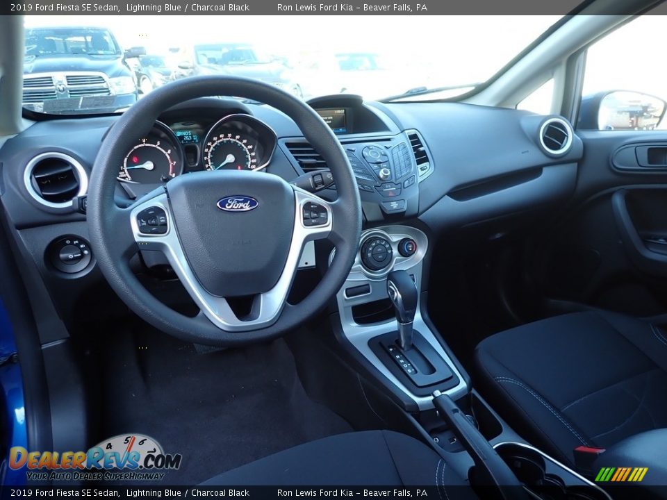 2019 Ford Fiesta SE Sedan Lightning Blue / Charcoal Black Photo #16