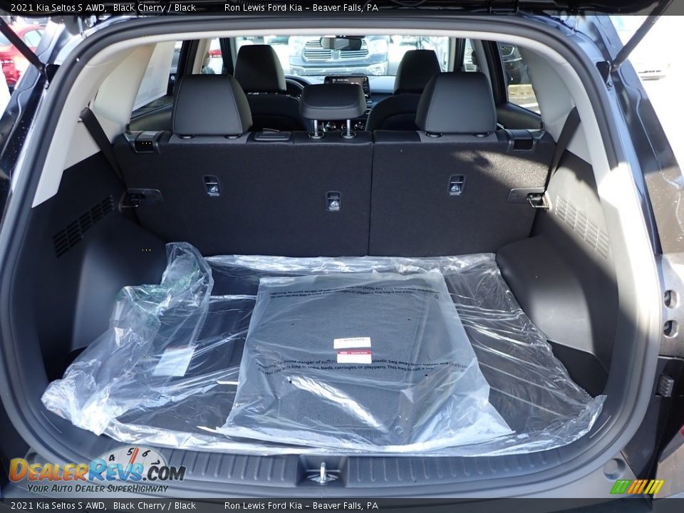 2021 Kia Seltos S AWD Trunk Photo #4