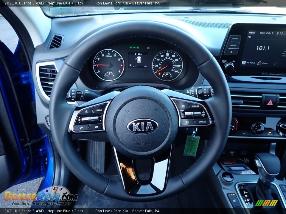 2021 Kia Seltos S AWD Steering Wheel Photo #17