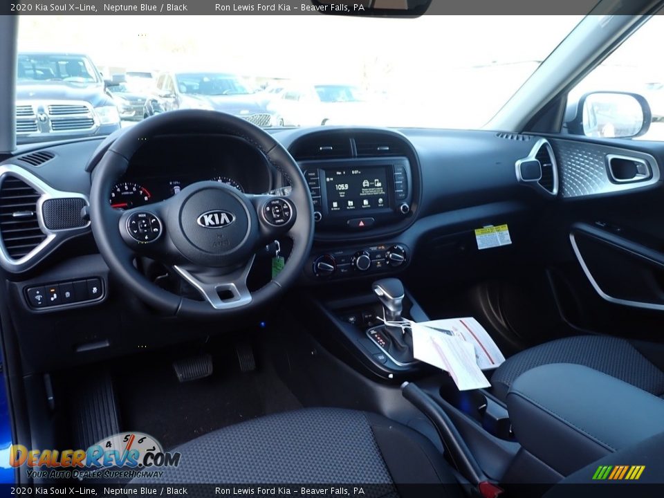 Black Interior - 2020 Kia Soul X-Line Photo #14