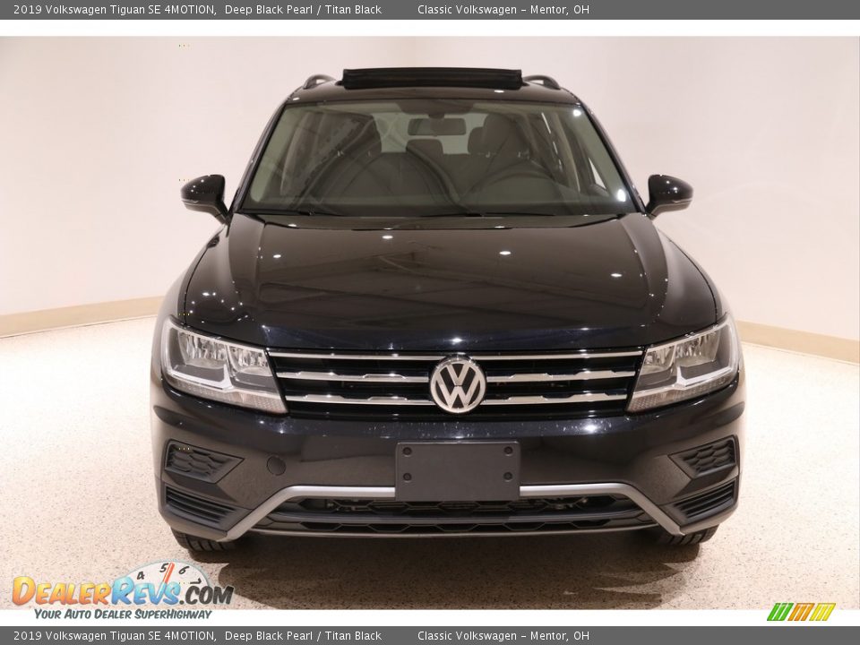 2019 Volkswagen Tiguan SE 4MOTION Deep Black Pearl / Titan Black Photo #2