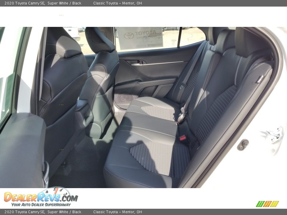 2020 Toyota Camry SE Super White / Black Photo #3