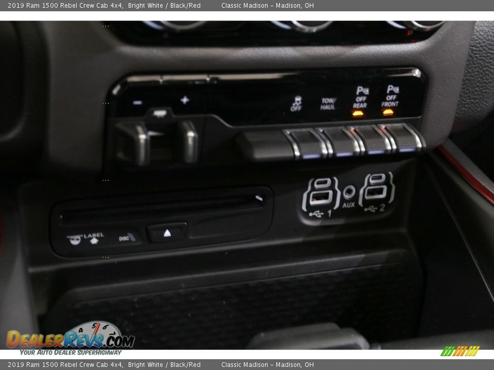 2019 Ram 1500 Rebel Crew Cab 4x4 Bright White / Black/Red Photo #22