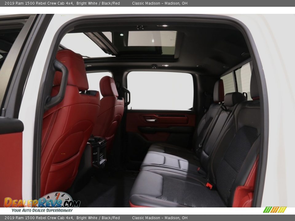 2019 Ram 1500 Rebel Crew Cab 4x4 Bright White / Black/Red Photo #26