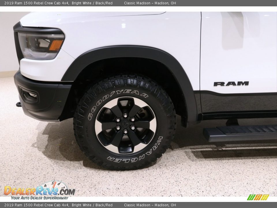 2019 Ram 1500 Rebel Crew Cab 4x4 Bright White / Black/Red Photo #33