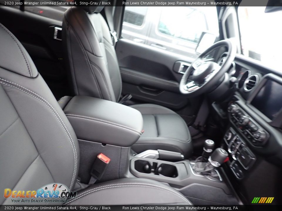 2020 Jeep Wrangler Unlimited Sahara 4x4 Sting-Gray / Black Photo #9