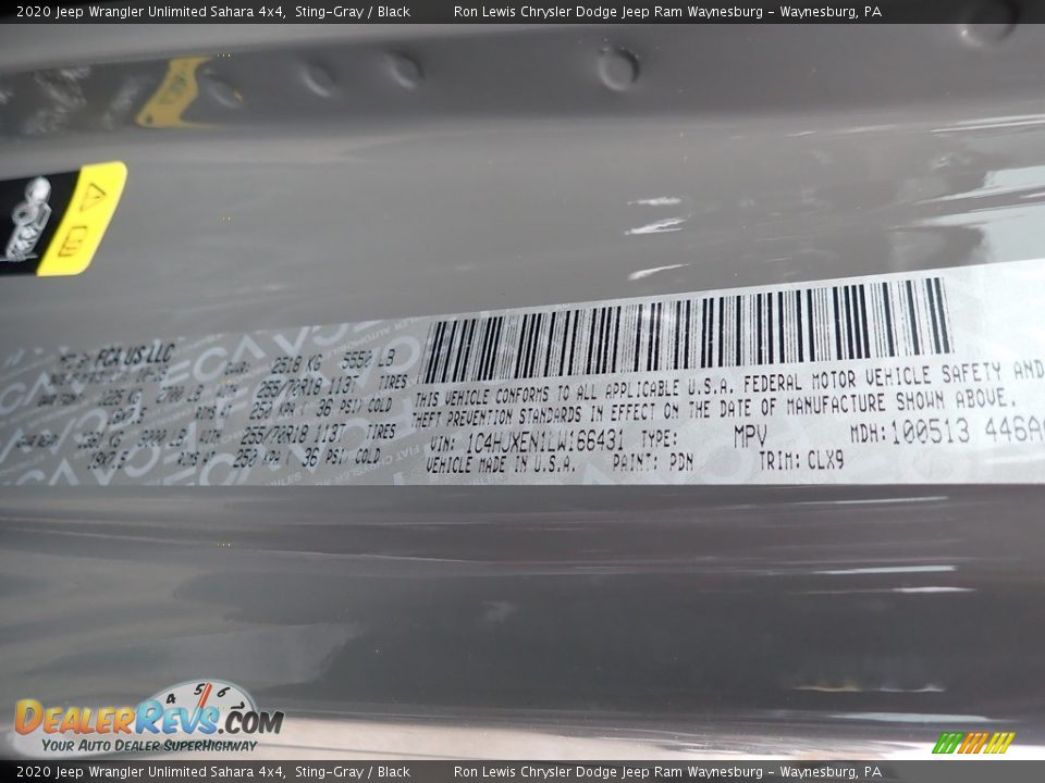 2020 Jeep Wrangler Unlimited Sahara 4x4 Sting-Gray / Black Photo #15