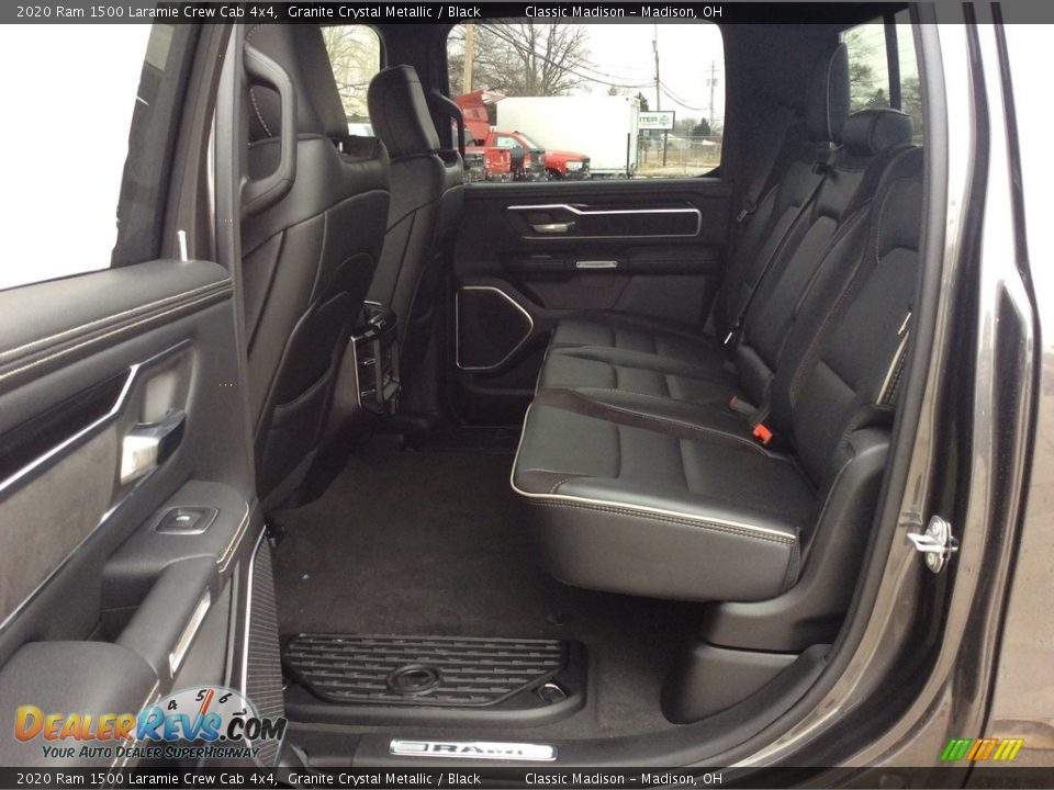 2020 Ram 1500 Laramie Crew Cab 4x4 Granite Crystal Metallic / Black Photo #17