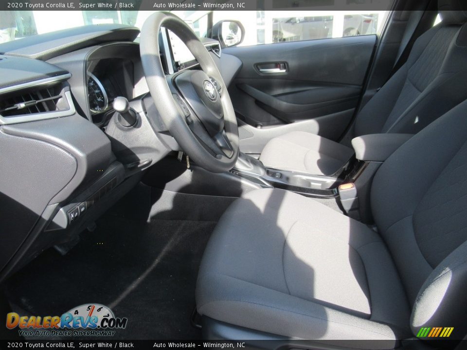 2020 Toyota Corolla LE Super White / Black Photo #10