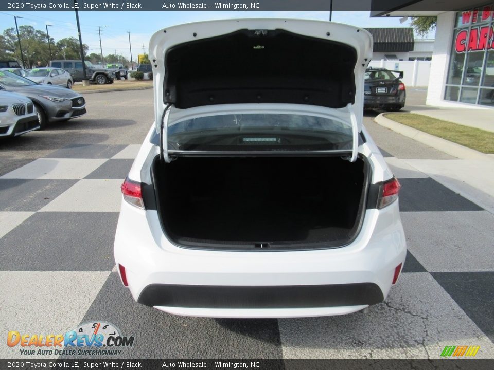 2020 Toyota Corolla LE Super White / Black Photo #15