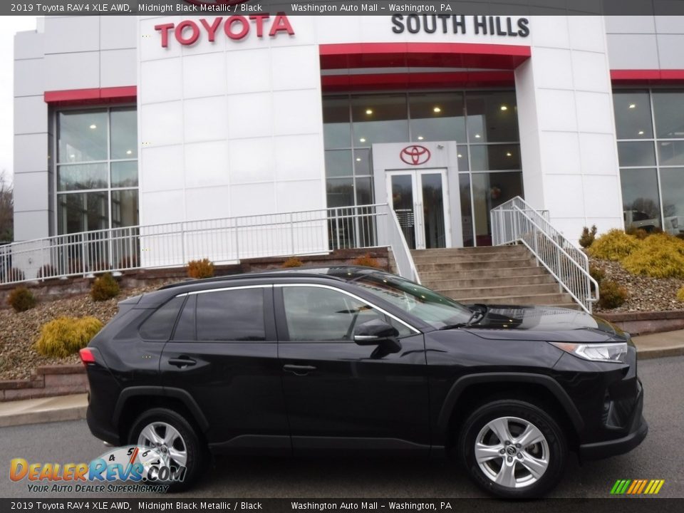 2019 Toyota RAV4 XLE AWD Midnight Black Metallic / Black Photo #2