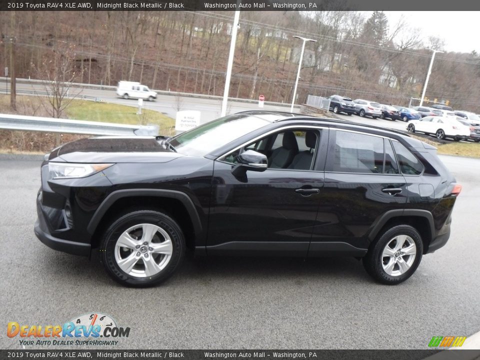 2019 Toyota RAV4 XLE AWD Midnight Black Metallic / Black Photo #7