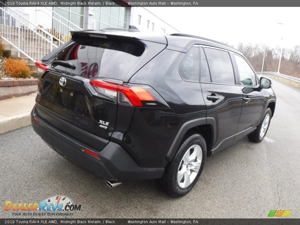 2019 Toyota RAV4 XLE AWD Midnight Black Metallic / Black Photo #10