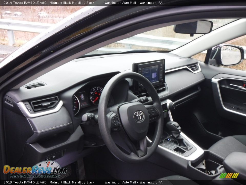 2019 Toyota RAV4 XLE AWD Midnight Black Metallic / Black Photo #14