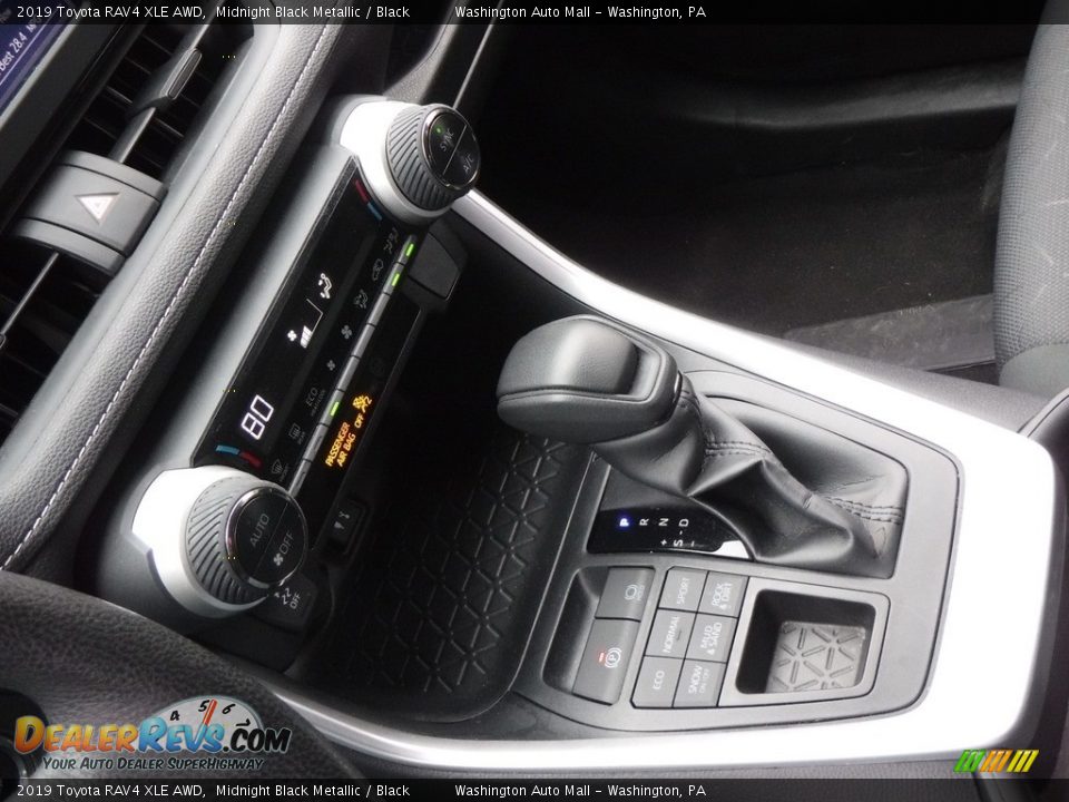 2019 Toyota RAV4 XLE AWD Shifter Photo #18