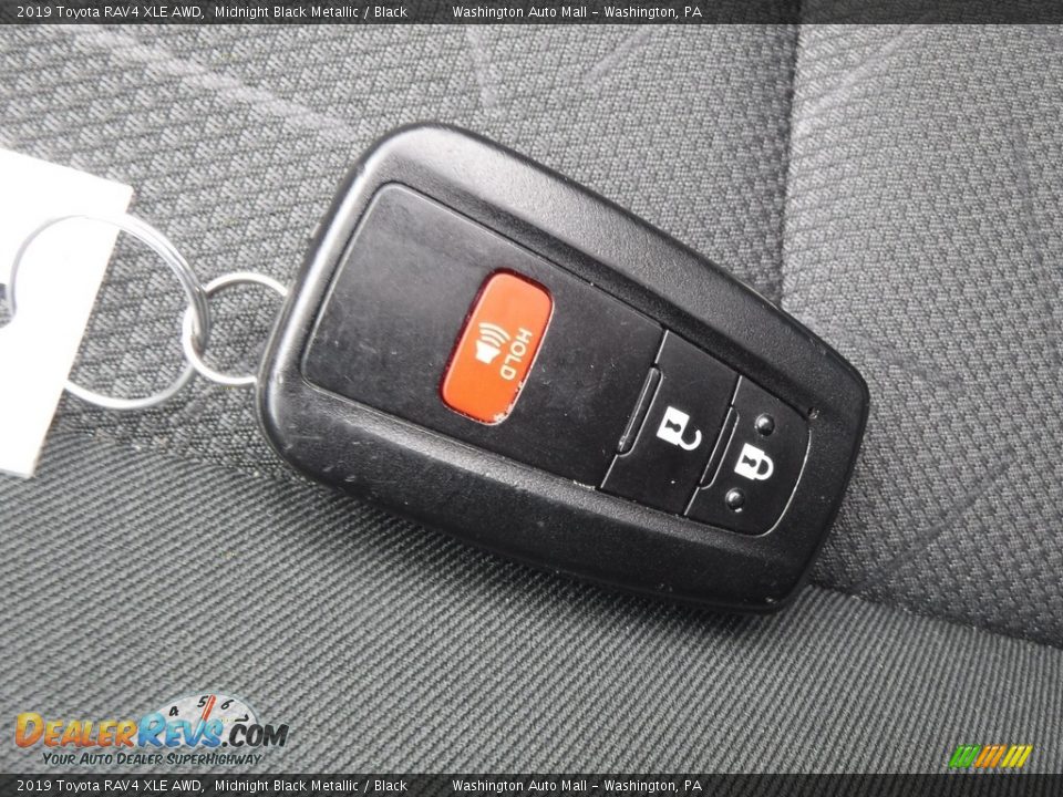2019 Toyota RAV4 XLE AWD Midnight Black Metallic / Black Photo #25
