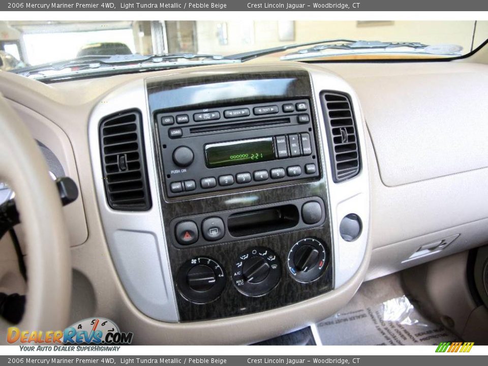 2006 Mercury Mariner Premier 4WD Light Tundra Metallic / Pebble Beige Photo #18