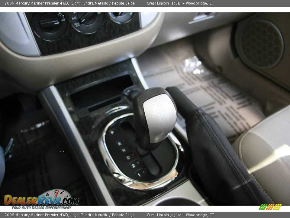 2006 Mercury Mariner Premier 4WD Light Tundra Metallic / Pebble Beige Photo #21