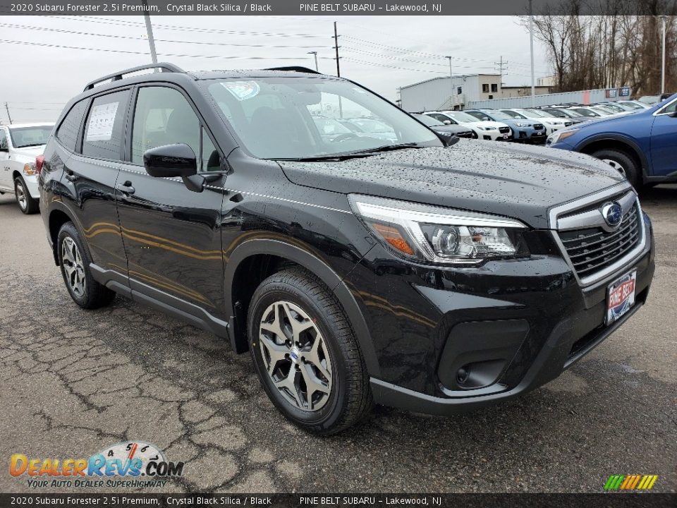 Front 3/4 View of 2020 Subaru Forester 2.5i Premium Photo #1