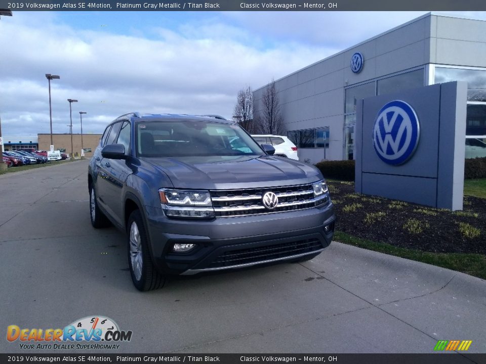 2019 Volkswagen Atlas SE 4Motion Platinum Gray Metallic / Titan Black Photo #1