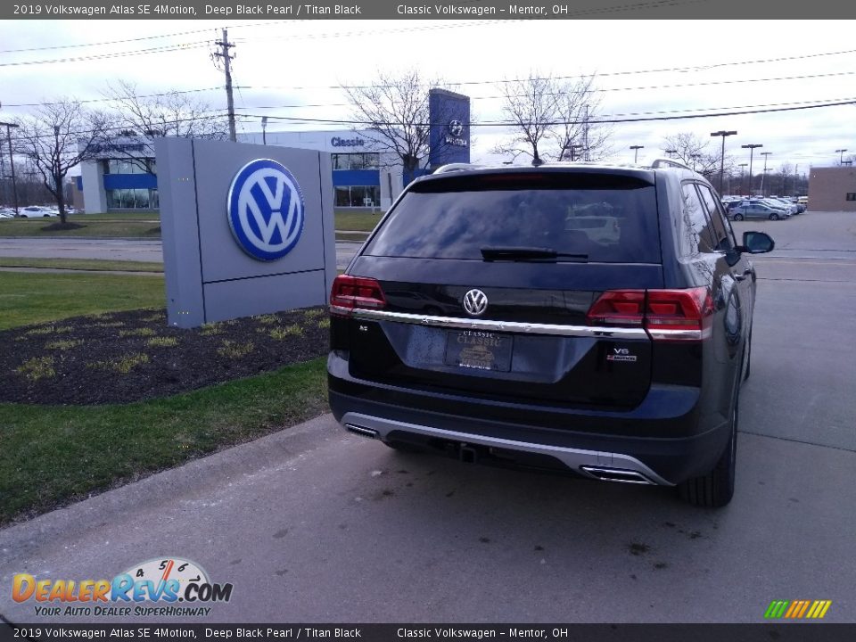 2019 Volkswagen Atlas SE 4Motion Deep Black Pearl / Titan Black Photo #3