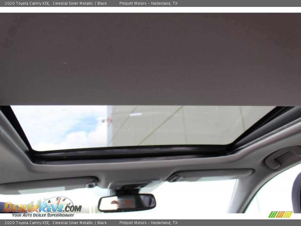 2020 Toyota Camry XSE Celestial Silver Metallic / Black Photo #23
