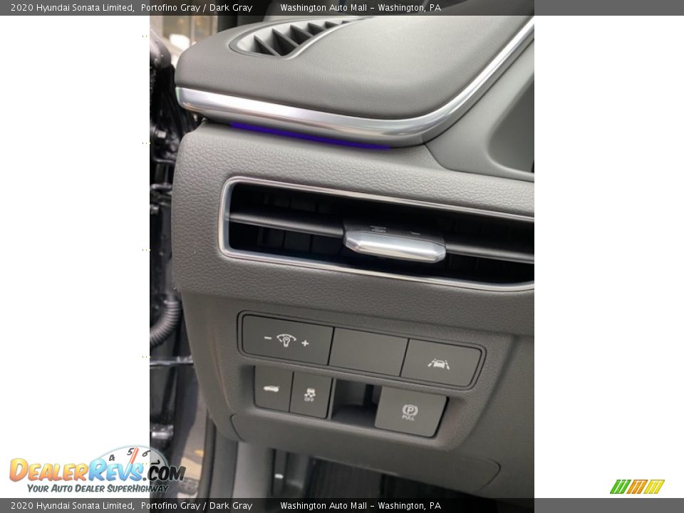 Controls of 2020 Hyundai Sonata Limited Photo #12
