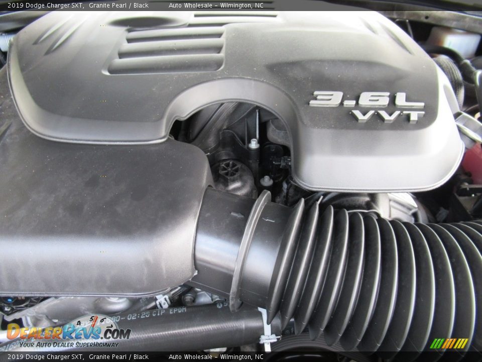 2019 Dodge Charger SXT Granite Pearl / Black Photo #6