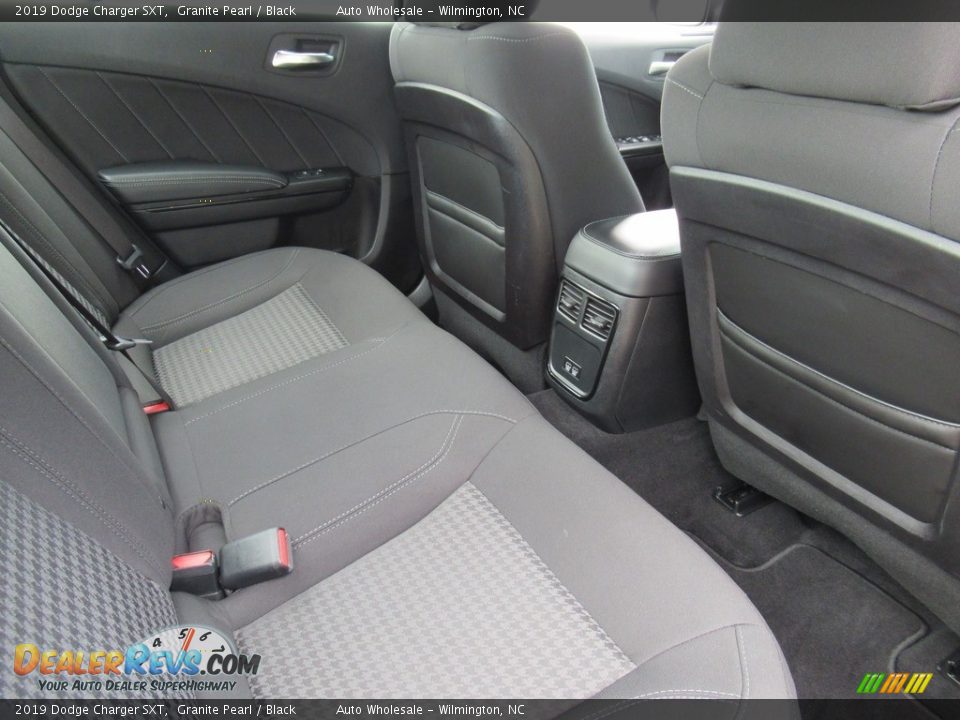2019 Dodge Charger SXT Granite Pearl / Black Photo #13