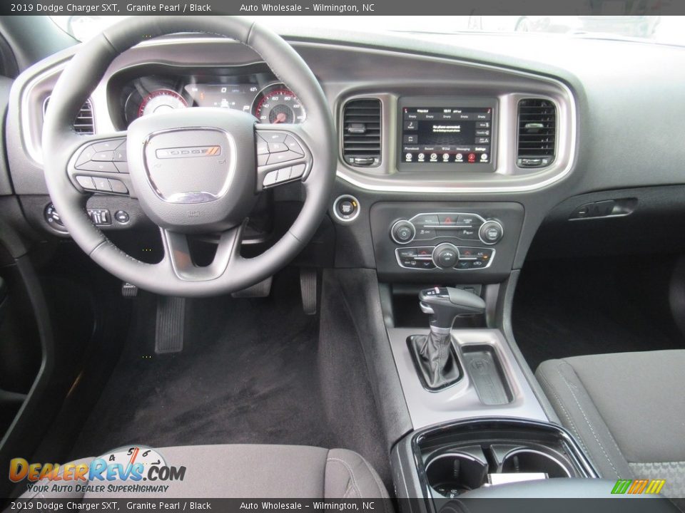 2019 Dodge Charger SXT Granite Pearl / Black Photo #14